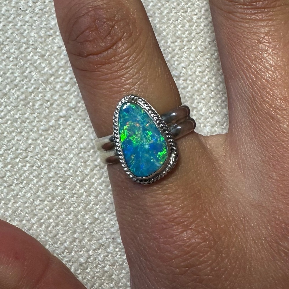 Opal ring - Picture 2 of 2